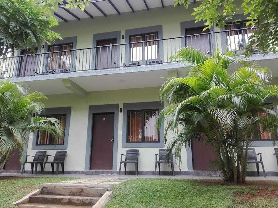 The Paramount Lodge Polonnaruwa Esterno foto